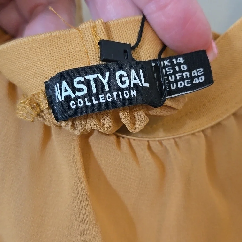 Nasty Gal NWT Caramel CHIFFON BACKLESS BEACH Tiered MAXI SIZE 10 - Picture 2 of 4